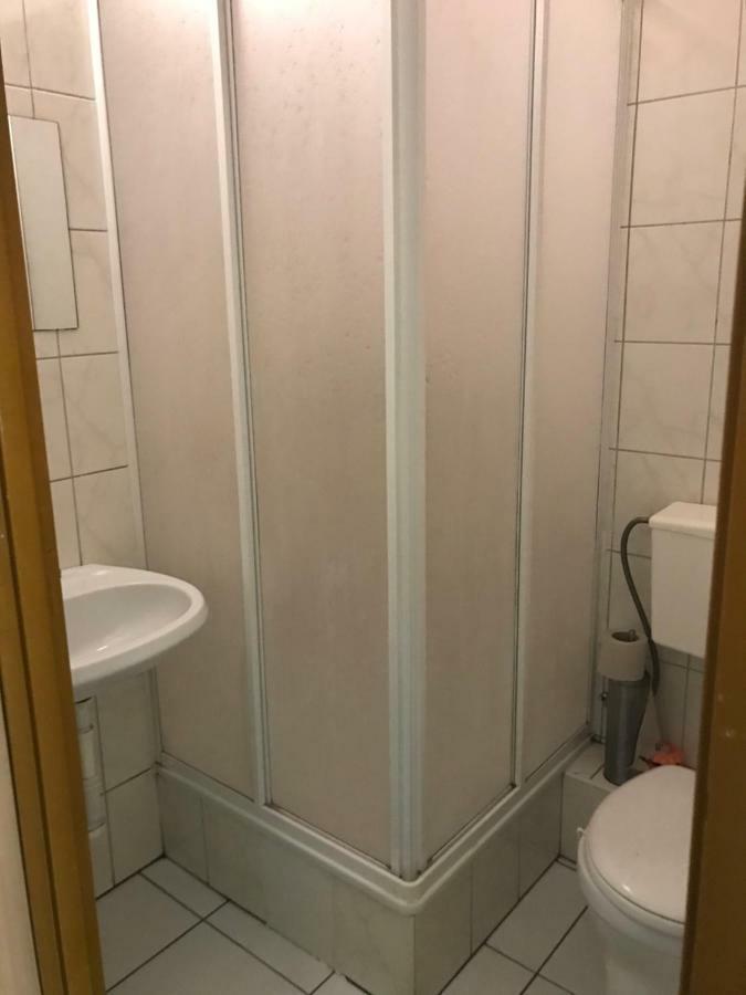 Clarus Mons Studio Vandrerhjem Częstochowa Eksteriør bilde